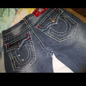 *SOLD* True Religion Mens paint splatter jeans 34
